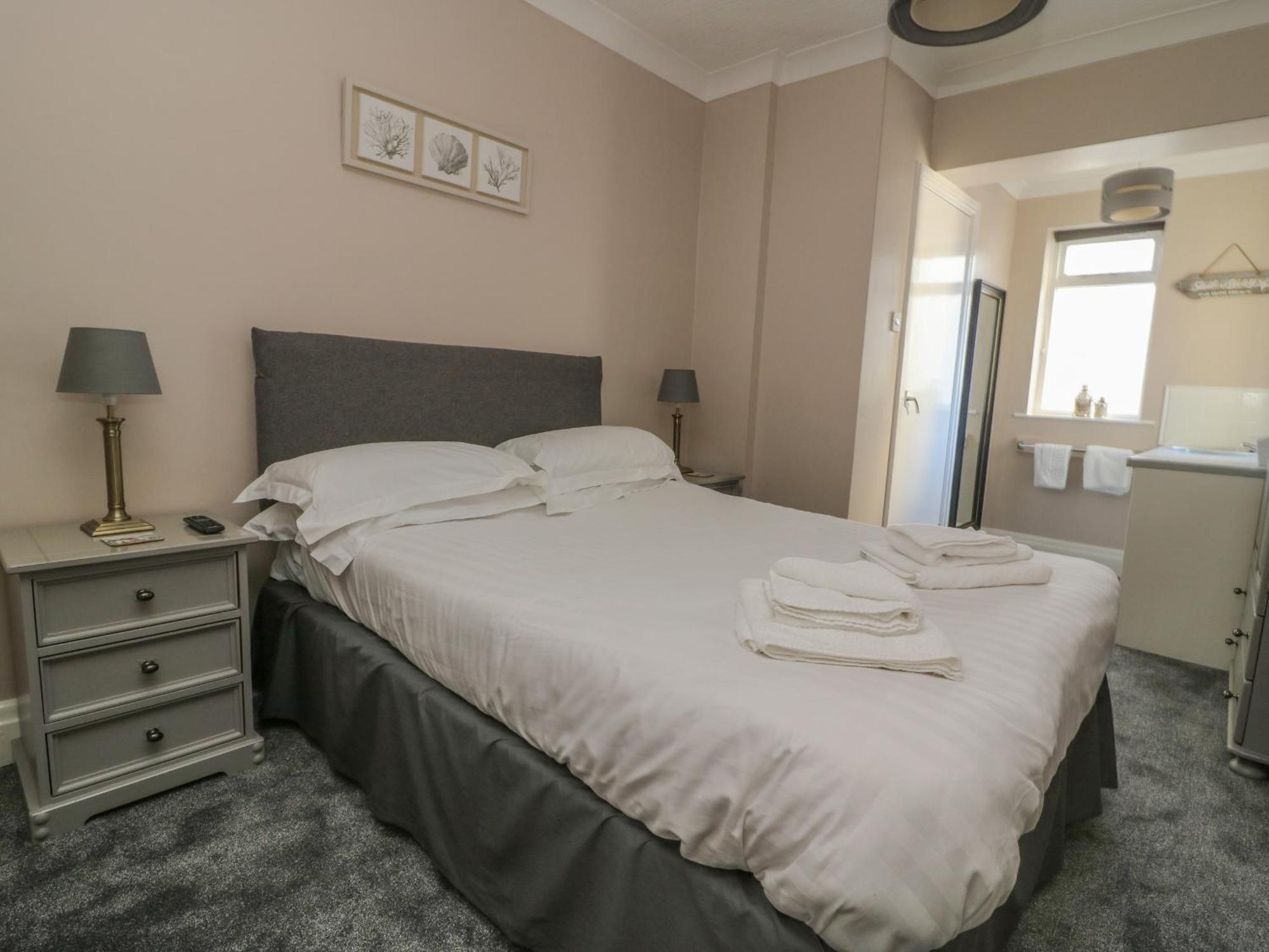 North Beach Lodge Скарборо Екстер'єр фото
